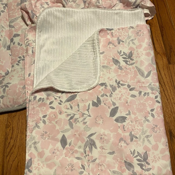 NEW- Carousel Designs Crib Bedding Set - Picture 5 of 7